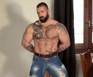 Gay Porn Behind The Scenes Bodybuilder Max Hilton Bottoms For Suited