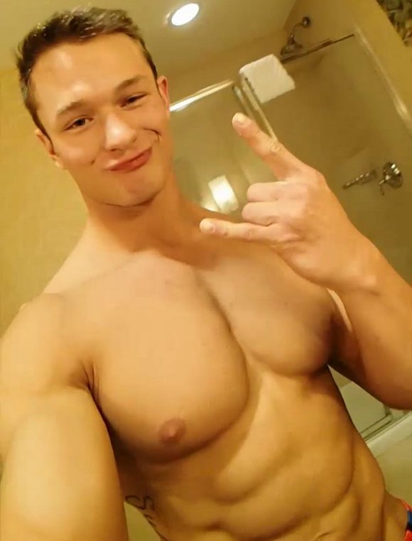 Daniel Carter GayHoopla Teen Muscle Jock Porn Model 3