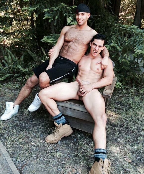 Gay Porn BTS Naughty Pines 3 Sean Zevran Topher DiMaggio