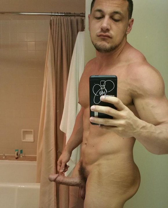 JoeyD Nude Selfie Hardon