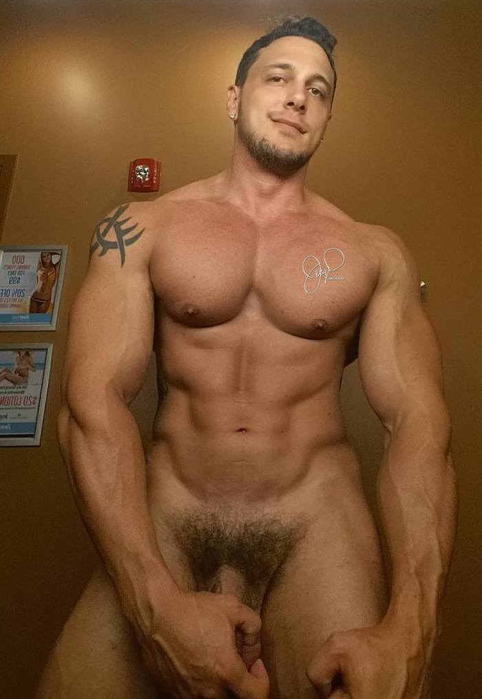 JoeyD Bodybuilder Gay Porn Star Naked