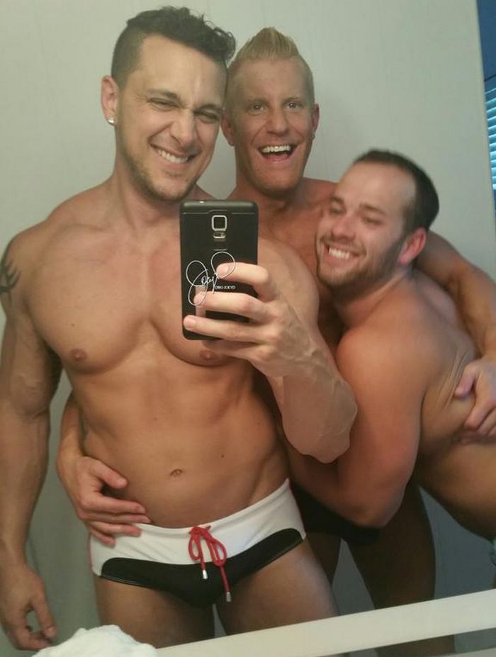JoeyD Luke Adams JohnnyV Gay Porn Stars Threesome 2