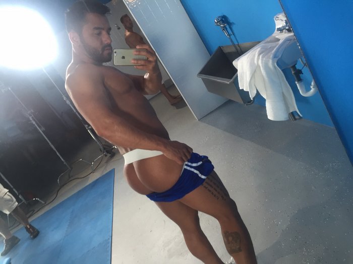 Bruno Bernal Austin Wolf Gay Porn Star Towel Off 4