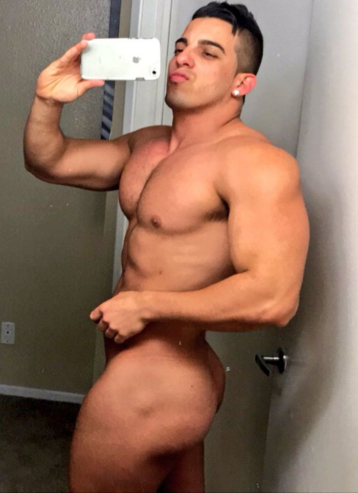 Jacob Taylor Muscle Hunk Naked Selfie Gay Porn Star RandyBlue