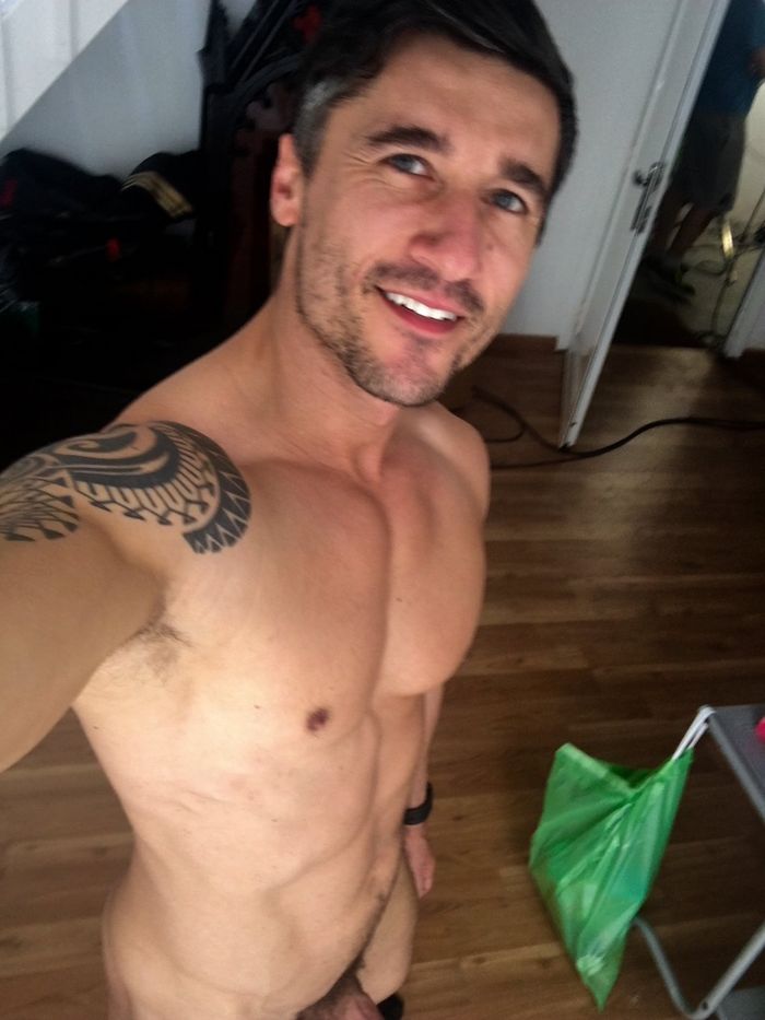Jay Roberts Gay Porn Star Naked Selfie 1