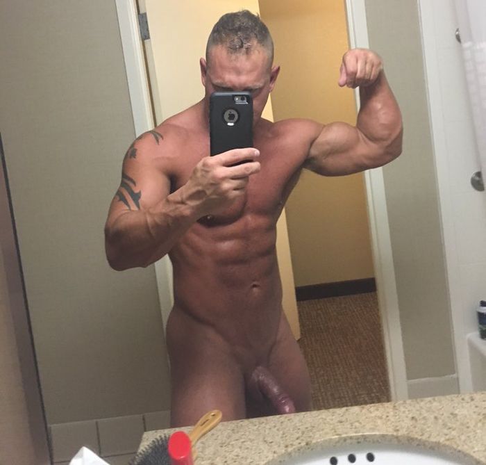 Tristan Baldwin Gay Porn Star Muscle Hunk Naked Selfie
