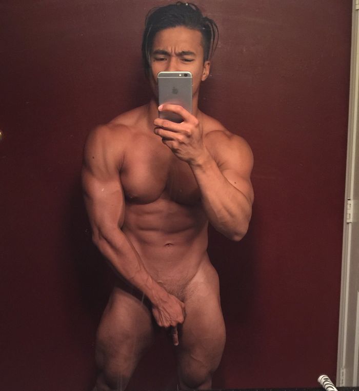 Ken Ott Muscle Hunk Naked Selfie jpovfitness