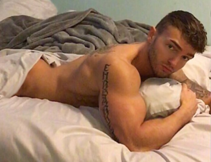 jake-ashford-gay-porn-muscle-hunk-bodybuilder-grant-fraternityx-3