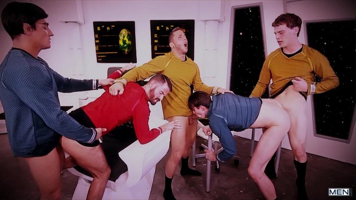 star-trek-gay-xxx-porn-parody-orgy-kirk-spock-group-sex-12