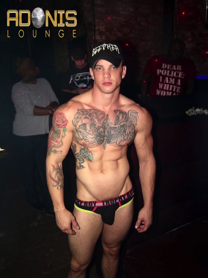 adonis-lounge-los-angeles-male-strippers-muscle-hunks-8