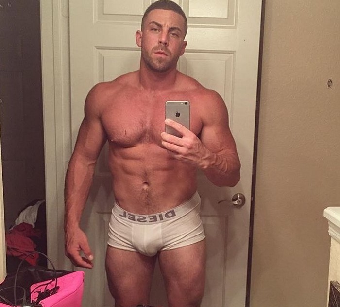 Derek Jones Gay Porn Star Muscle Selfie