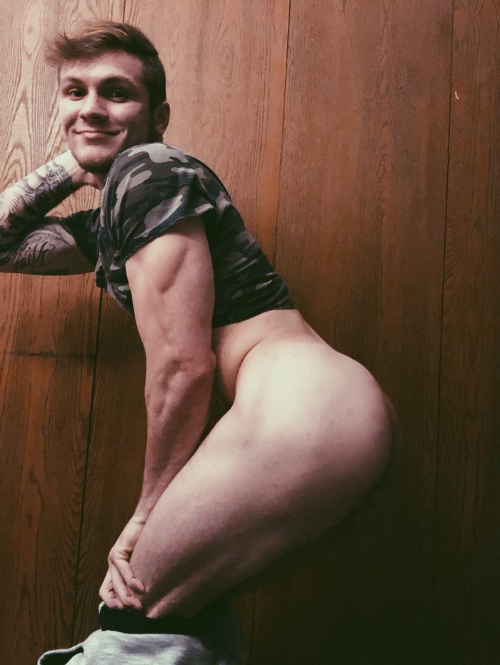 Cordell Jordan Muscle Jock Chaturbate Male Webcam Model Selfie