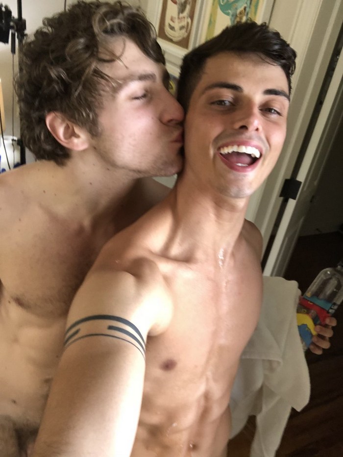 Ben Masters Calvin Banks Gay Porn Selfie 