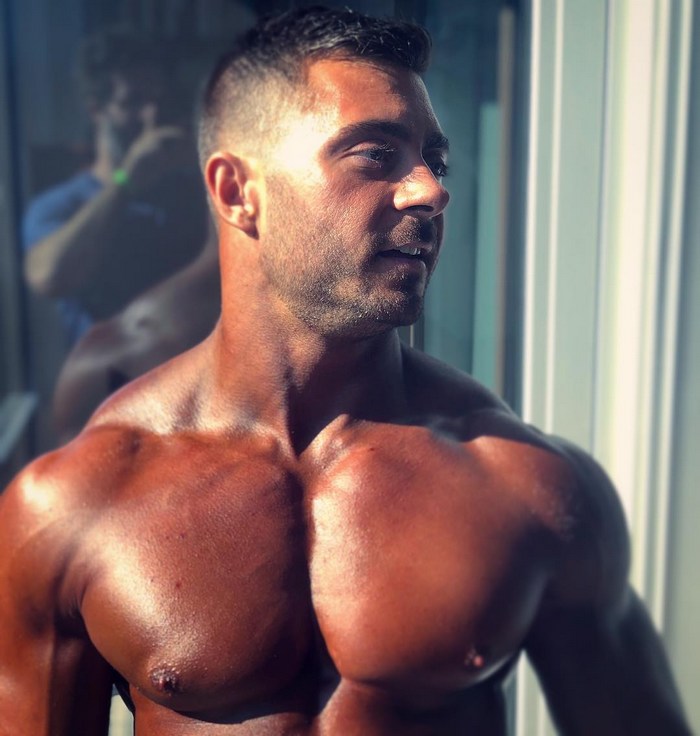 Derek Bolt Gay Porn Star Bodybuilder Bronzed 