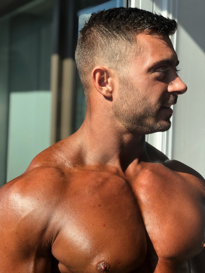 Derek Bolt Gay Porn Star Bodybuilder Bronzed 