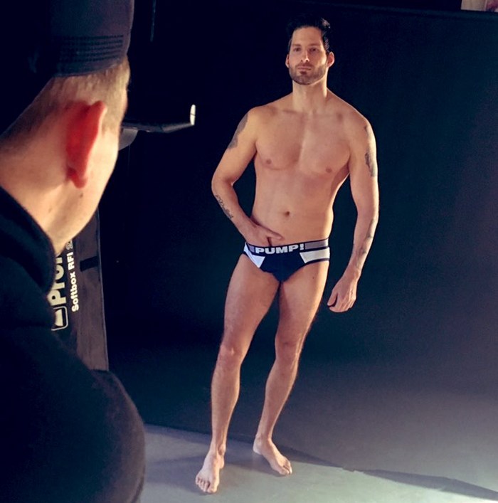 Logan Styles Gay Porn Star Shirtless Behind The Scenes Photoshoot