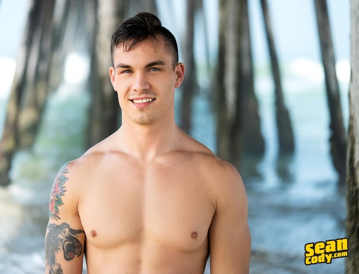 Dave SeanCody Travis Youth GayHoopla Gay Porn Star Shirtless Muscle Hunk