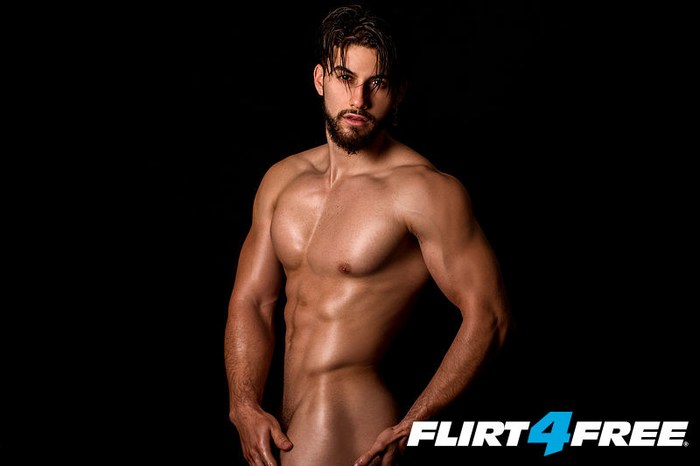 Bryson Jace Naked Muscle Hunk Male Cam Model Flirt4Free 