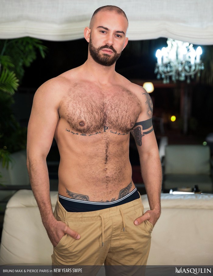 Bruno Max Gay Porn Star Shirtless