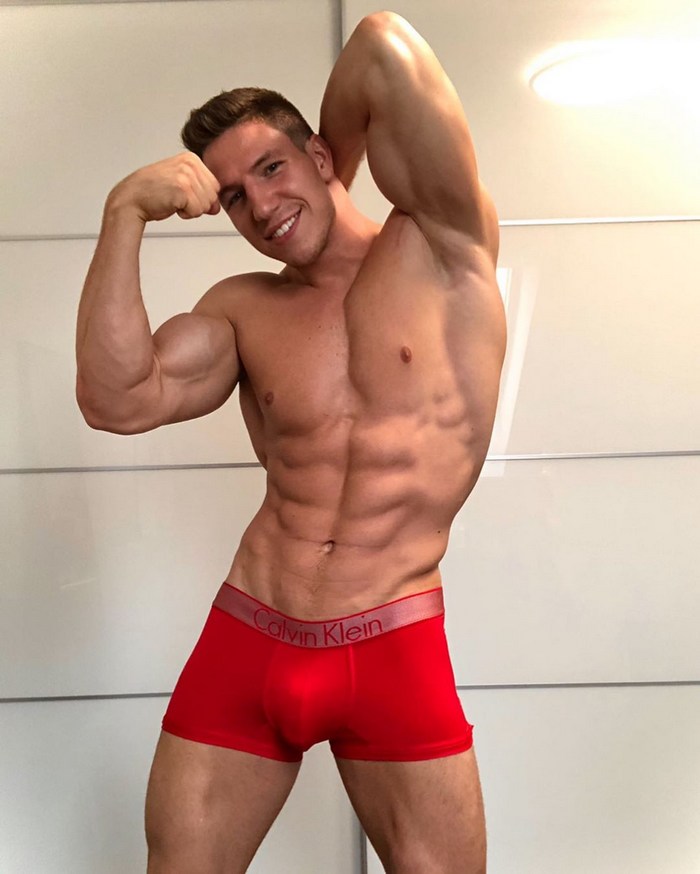 Niko Vangelis BelAmi Gay Porn Star Muscle Hunk Flexing Shirtless