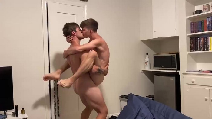 Tayte Hanson Gay Porn Fucks Twink Midair