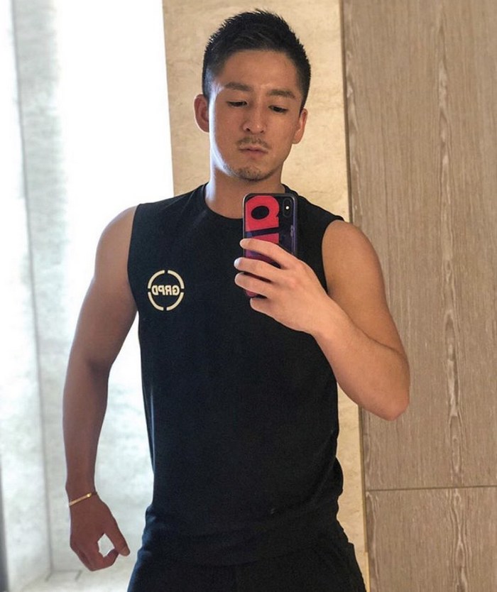 Hiroya Japanese Gay Porn Star Muscle Jock Selfie