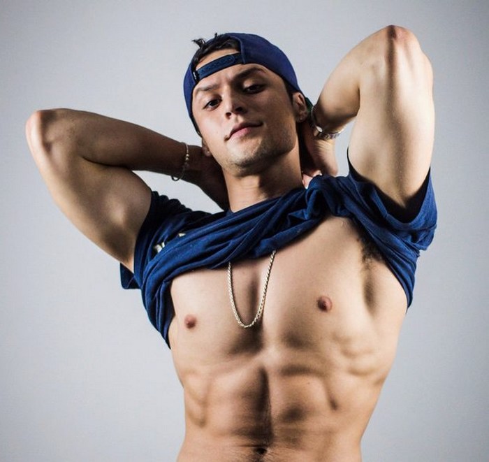Evan Armstrong Flirt4Free Cam Model Latino Jock