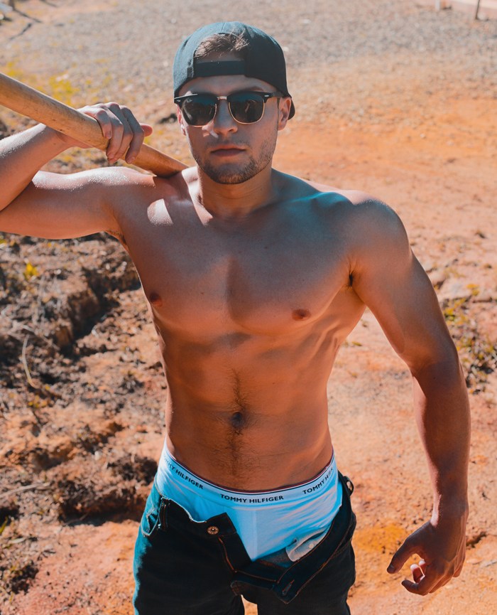 Evan Armstrong Flirt4Free Cam Model Shirtless Latino Jock