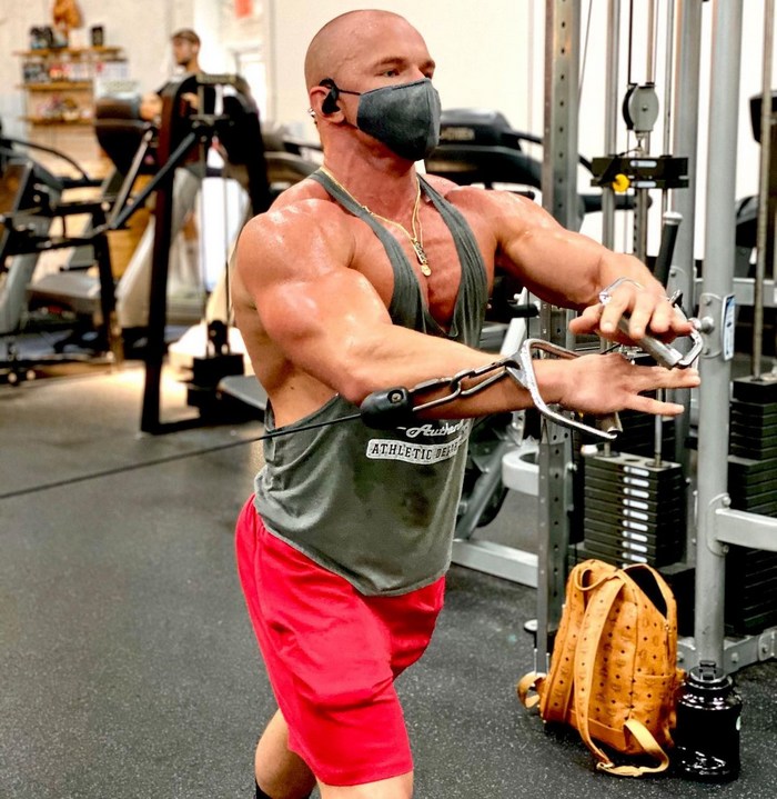 Travis Dyson Gay Porn Star Muscle Hunk Bodybuilder Workout