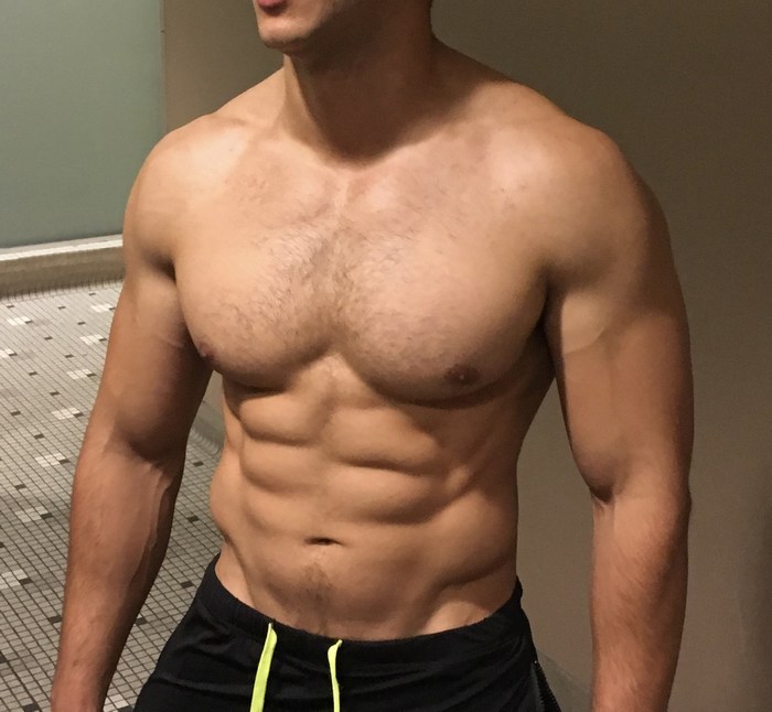 AnonBttmMia Gay Porn Shirtless Muscle Hunk