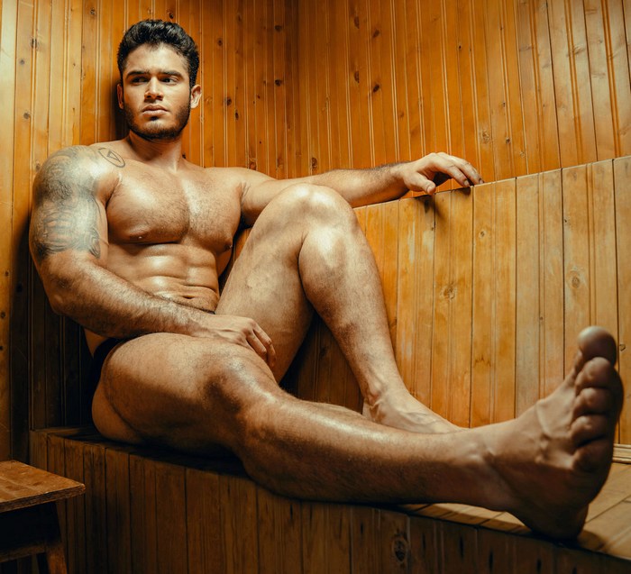 Atlas Stone Flirt4Free Cam Model Naked Muscle Hunk Bare Feet