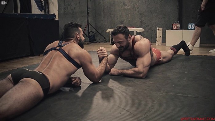 Gay Porn Massimo Arad Cole Keller Arm Wrestling