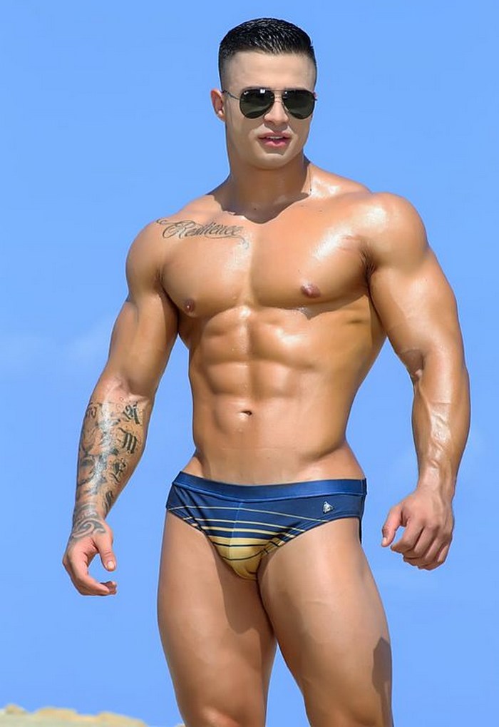 Matt Garcia Flirt4Free Cam Model Shirtless Muscle Hunk