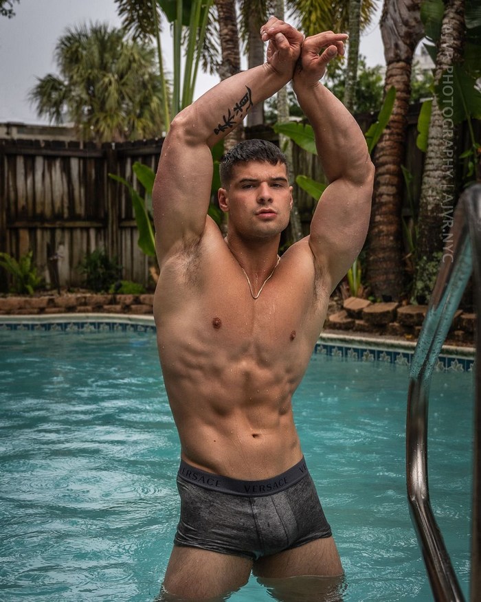 Malik Delgaty Gay Porn Star Muscle Hunk Fitness Model
