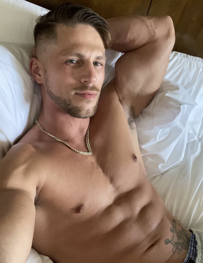 Roman Todd Gay Porn Star Shirtless Muscle Hunk Handsome Stud