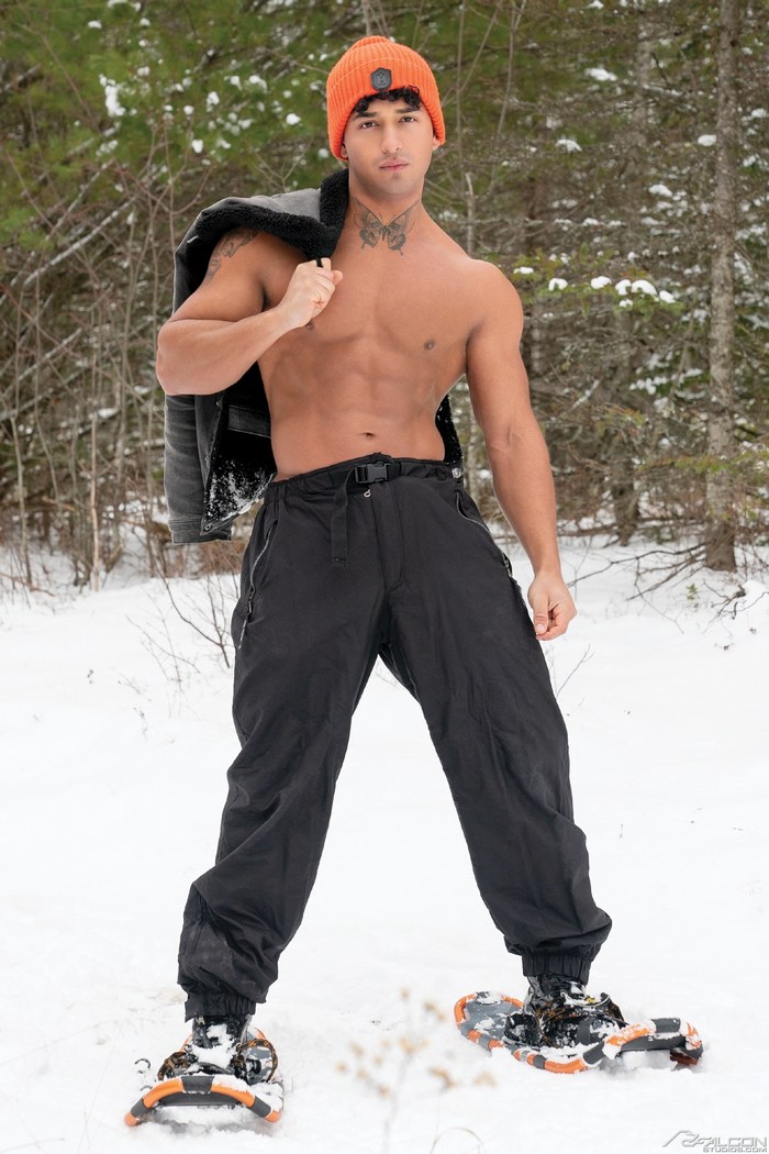 Kenzo Alvarez Gay Porn Star Shirtless Muscle Hunk Snow