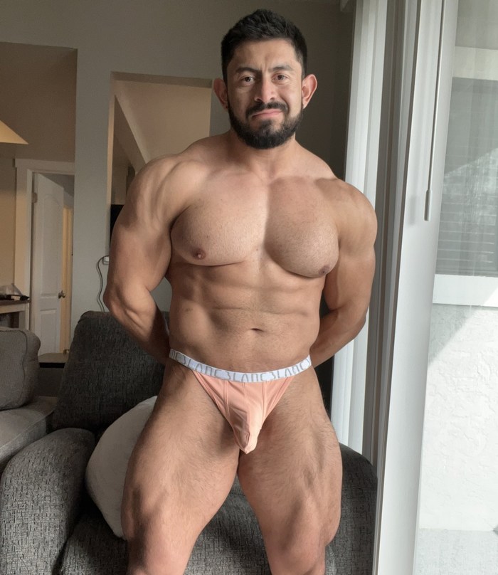 Mateo Muscle Gay Porn Star Bodybuilder Musclebound Hunk