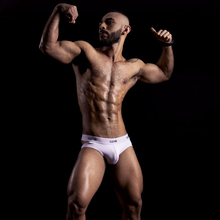 Tomy Scott Flirt4Free Male Cam Model Muscle Stud