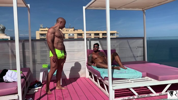 Alan Vicenzo Gay Porn Bodybuilder Muscle Bottom Viktor Rom