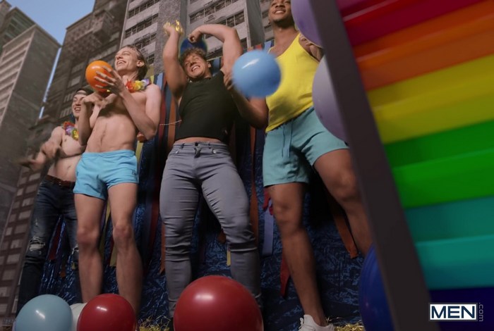 Felix Fox Gay Porn Trent King Bursting With Pride