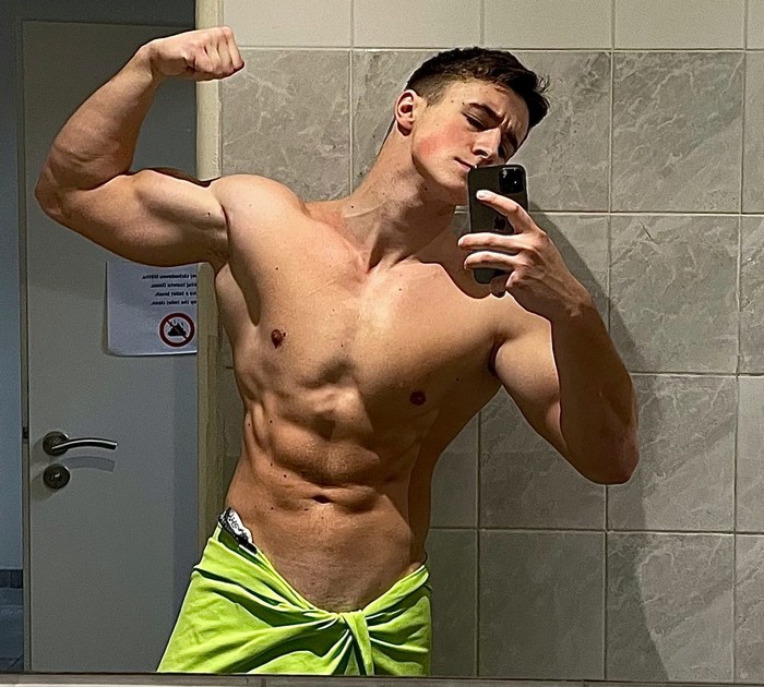 Bruno Bellini Flirt4Free BelAmichat Cam Male Model Muscle Jock