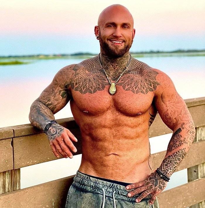 Gunnar Stone Gay Porn Star Tattooed Muscle Hunk Bodybuilder Fitness Model