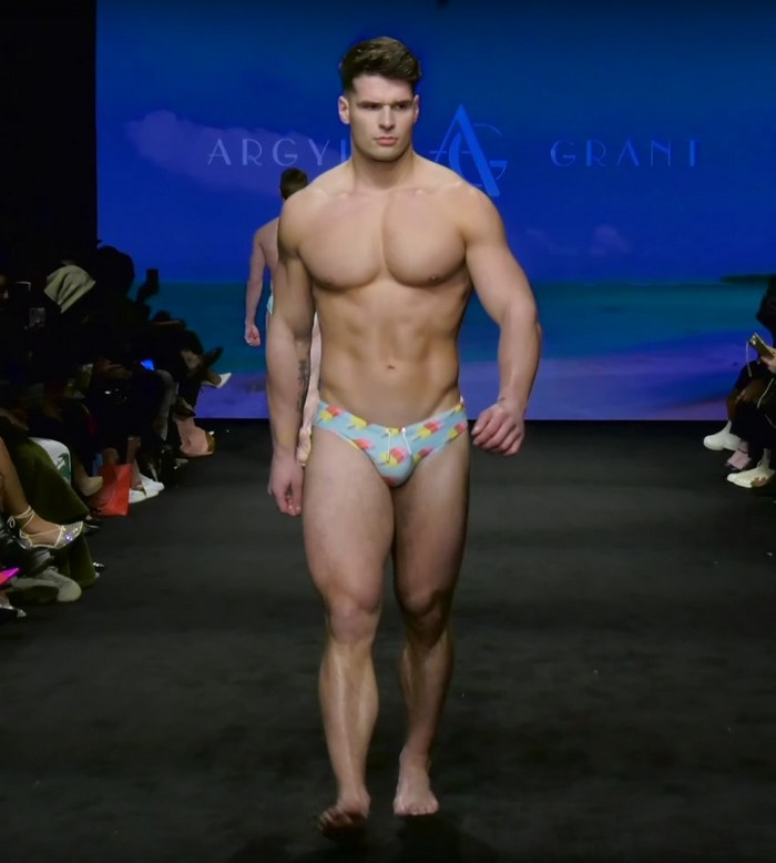 Malik Delgaty Gay Porn Star Argyle Grant Runway 2022 Underwear Model Shirtless Muscle Hunk 