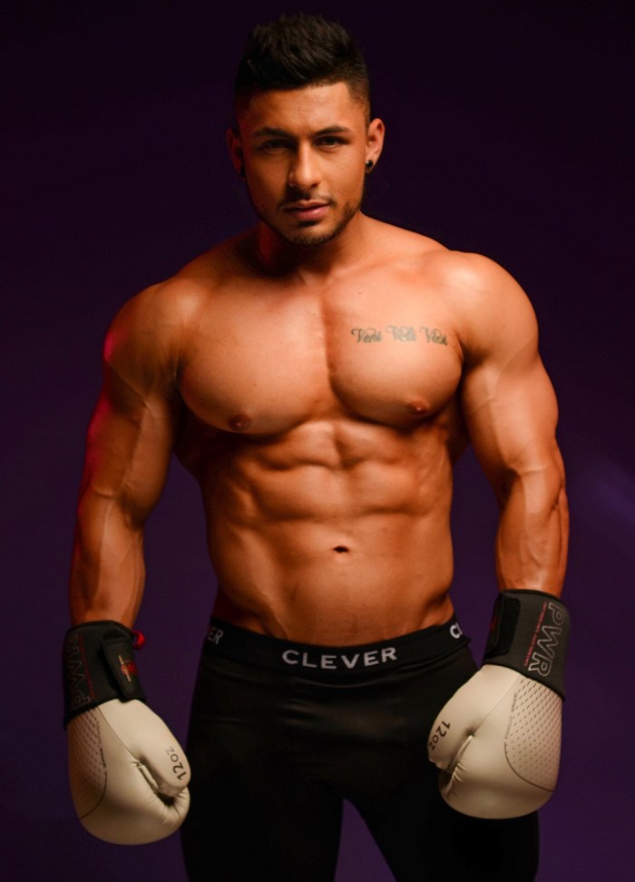 Santiago Aesthetic Flirt4Free Chaturbate Cam Model Shirtless Muscle Hunk Boxer