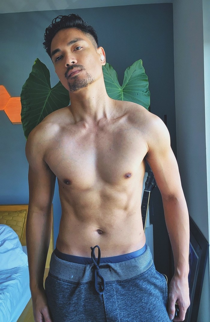 TiggahTigz Asian Gay Porn Star Filipino-American Pinoy Shirtless Muscle Jock