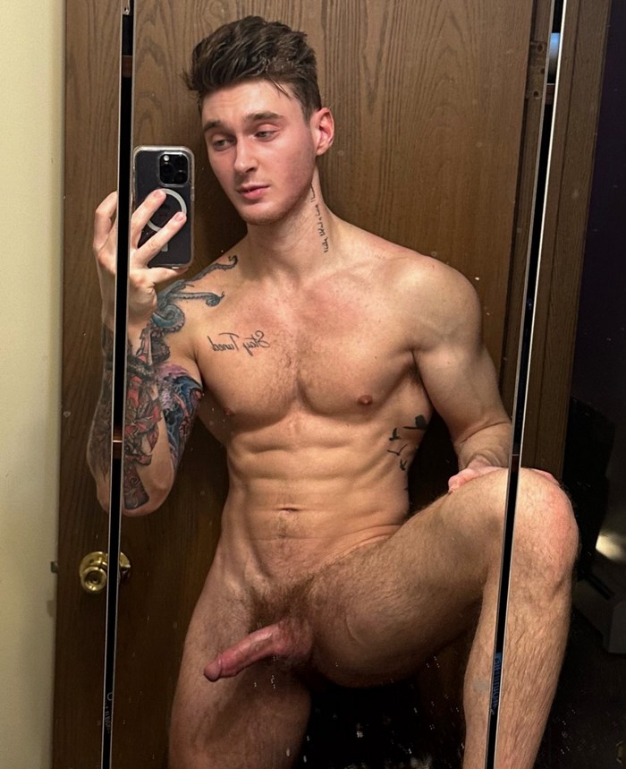 Brent Savage Porn Star Muscle Hunk Big Cock Chaturbate Male Cam Model 