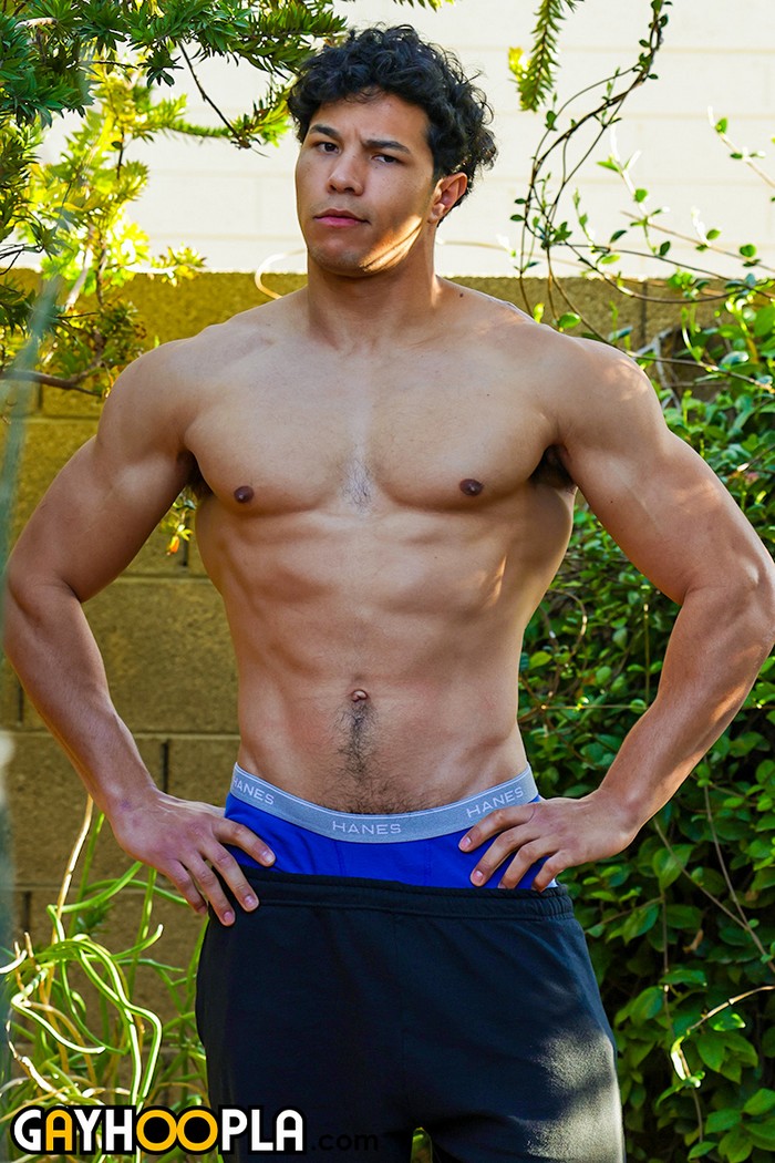 Jacob Black Porn Star Shirtless Muscle Hunk GayHoopla BiGuysFuck 