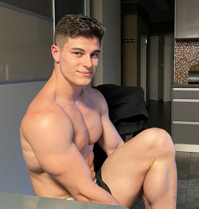 Dorian Maddox Flirt4Free Male Cam Model Naked Muscle Hunk Bodybuilder