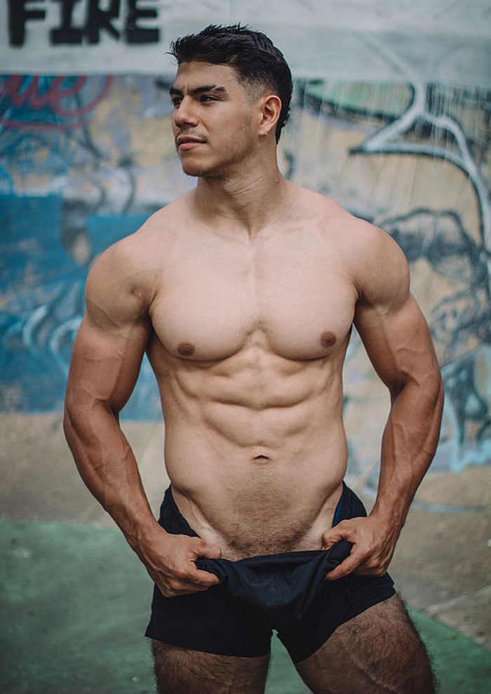 Jayden Evanns Flirt4Free Male Cam Model Muscle Hunk 