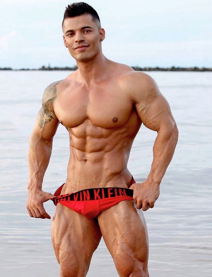 Jean Pool Flirt4Free Male Cam Fitness Model Muscle Hunk Shirtless Bodybuilder